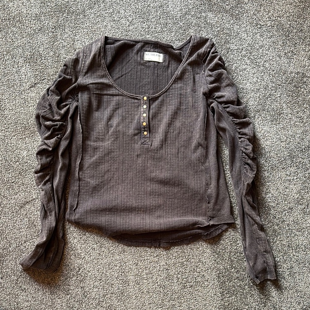 We The Free free people Gray Ruched Long Sleeve top